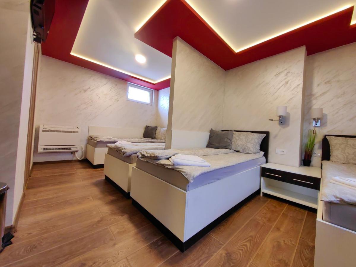 Oldbrick Pub Hotel Zombor Kültér fotó