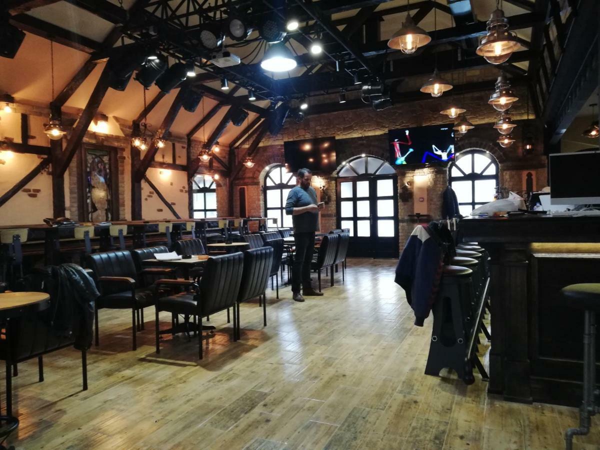 Oldbrick Pub Hotel Zombor Kültér fotó