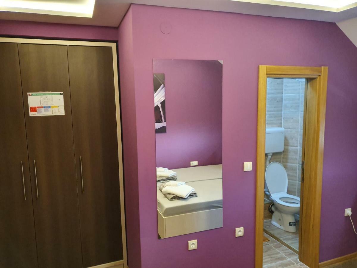 Oldbrick Pub Hotel Zombor Kültér fotó